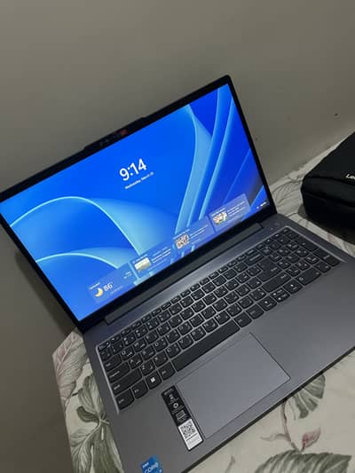 Lenovo Intel(R) Core(TM) B-N305 (L80 GHz)