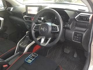 Toyota raize z package