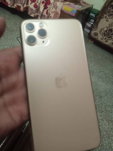 iphone 11 pro max gold