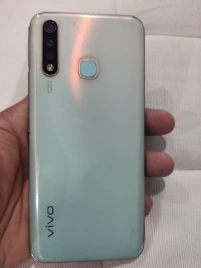 Vivo Y19 Scratch less Mobile memory ram 4/128  Argent Sale