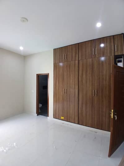 10 Marla Brand First Entry Upper Portion For Rent