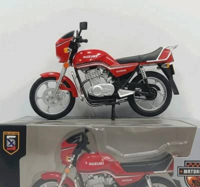 diecast Suzuki 125 metal 1:18 scale toy sound light