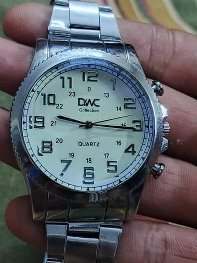 White analog dial with 12/24-hour display (with box)