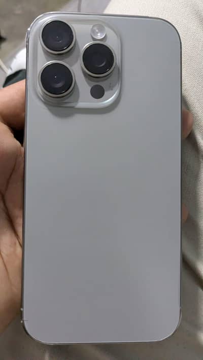 Iphone 16 pro Natural Titanium colour 10/10 condition