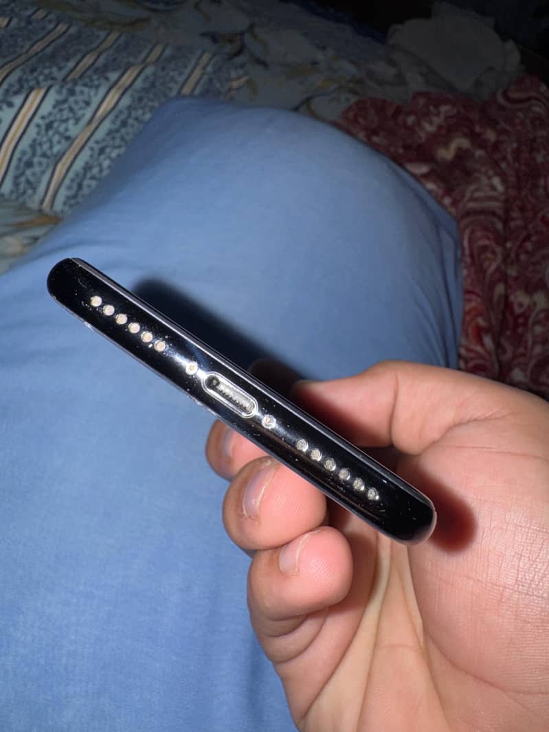 Iphone x back break 4