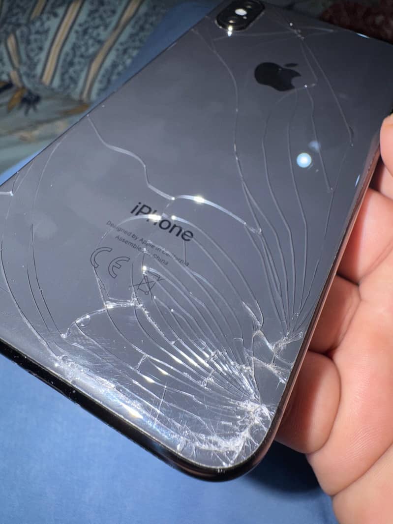 Iphone x back break 6