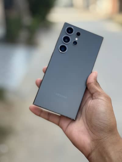 Samsung s24 ultra with box