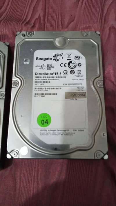 Seagate 2TB SAS HARD DRIVES. (whatsaap 0333 6233364)