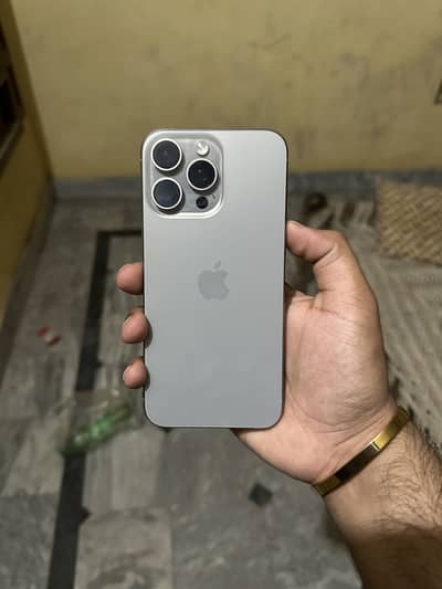 Iphone 15 pro max non pta factory unlocked