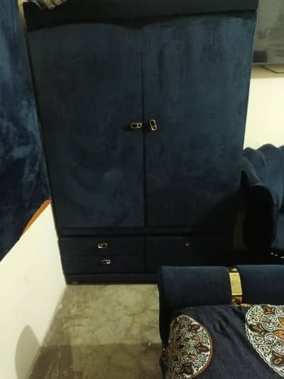 bed coffee chair almari 3month use