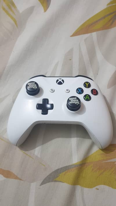 Xbox One S Controller - Good Condition