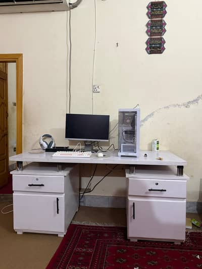 Heavy Gaming PC setup for sale