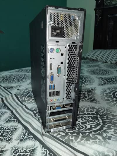 levovo i5 4 pc And generic pnp monitor Led