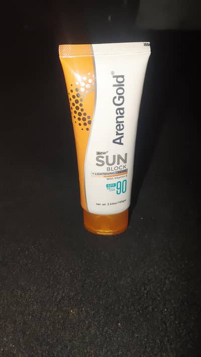 Best whitening and brightening Sunscreen with SPFf 90+