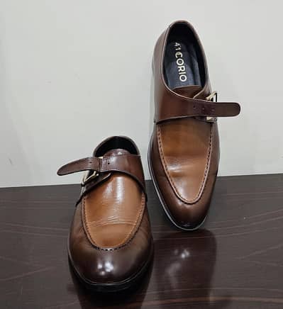 Leather shoe for sale