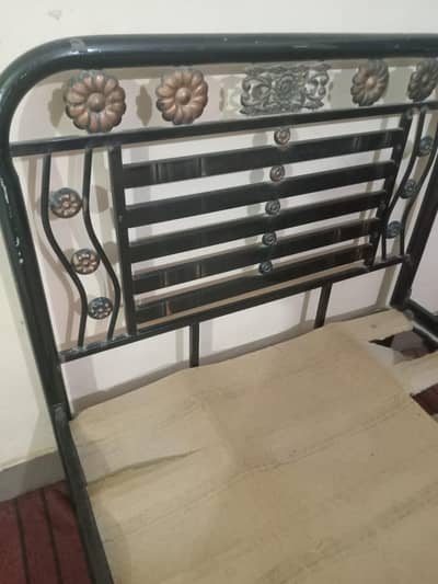 2 Single Beds – ₱16k Fixed