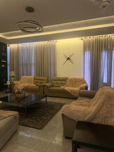 Original Leather sofa 9 seater Imported from Saudia