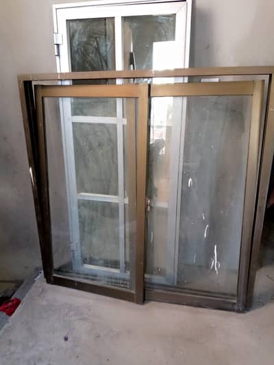 aluminum window glass