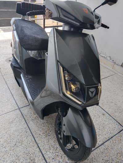 Yadea T5 international brand electric Scotty