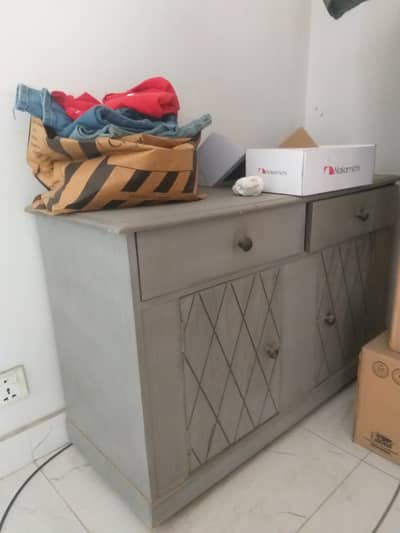 Grey colour bed set without mirror