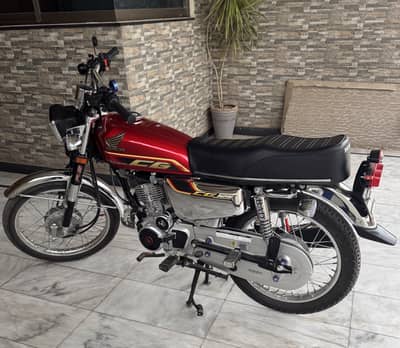 Honda CG 125 SE 2022( mob: 03360113727)