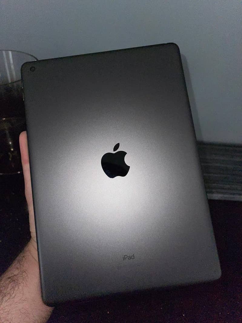 iPad 7th Generation 6