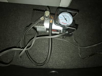 SOGO Tyre inflator, Hawaa bhrnay wala pump