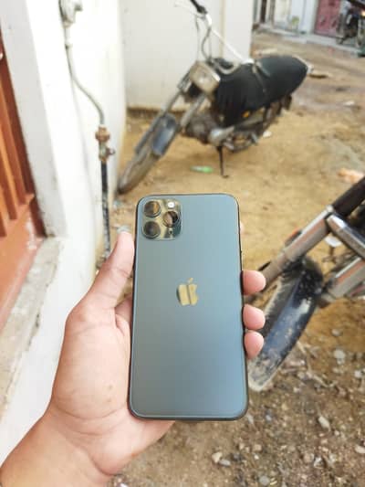 11 pro urgent sell