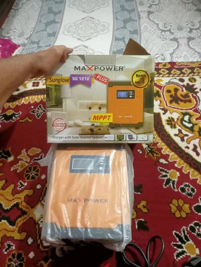 MAX POWER 1.2 VA / 900 W