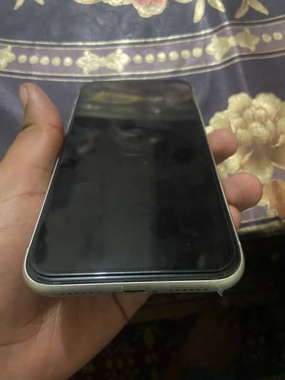 iPhone 11 jv 64jb with cable and adopter lush phone