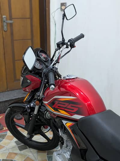 Honda CB125f | Model 2025 | 2026 Sticker | Total Geniune