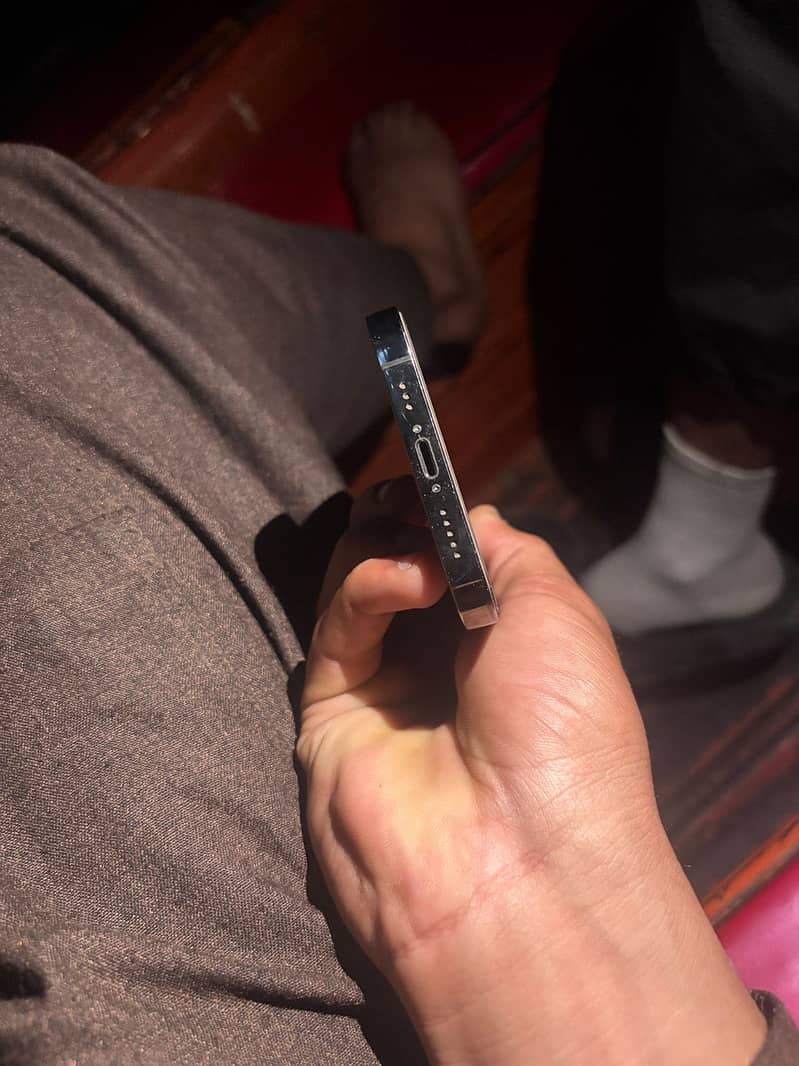 Iphone 12 pro. . 4