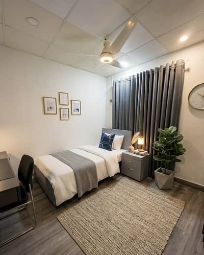 Signature Stay Hostel Girls