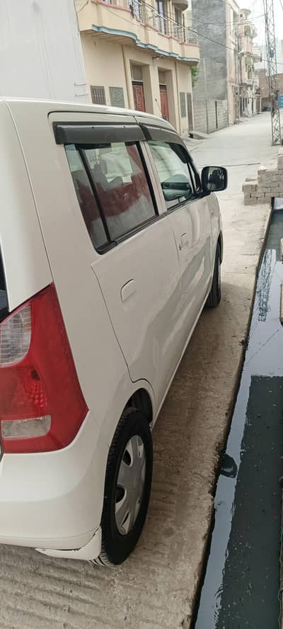 Suzuki wagnor 2017 model