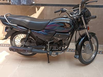 honda pridor 6100 chali hai neet and cleen