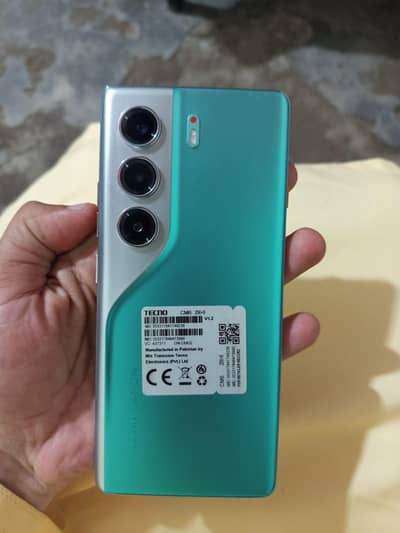 Tecno Camon 40 Pro