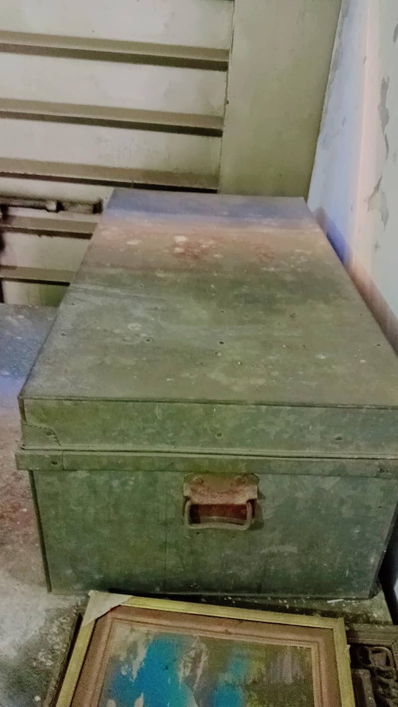 Trunk Peti 3