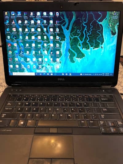 Dell Microsoft Windows 10 pro laptop core i7 with orginal charger