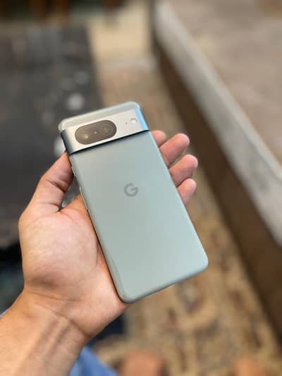 I'm selling my Google pixel 8