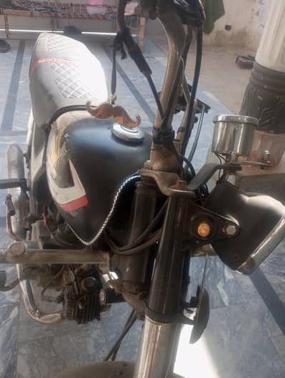 selling my CD 70 1997 model