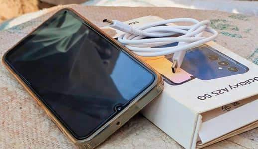 SAMSUNG A25 8/256 5G SUPER AMOLED SCREEN