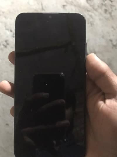 Redmi8 4GB ram 64GB room non pta exchange possible