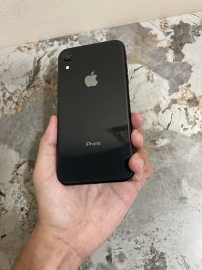 iPhone XR 128GB Non PTA | Battery 82% | Clean Condition