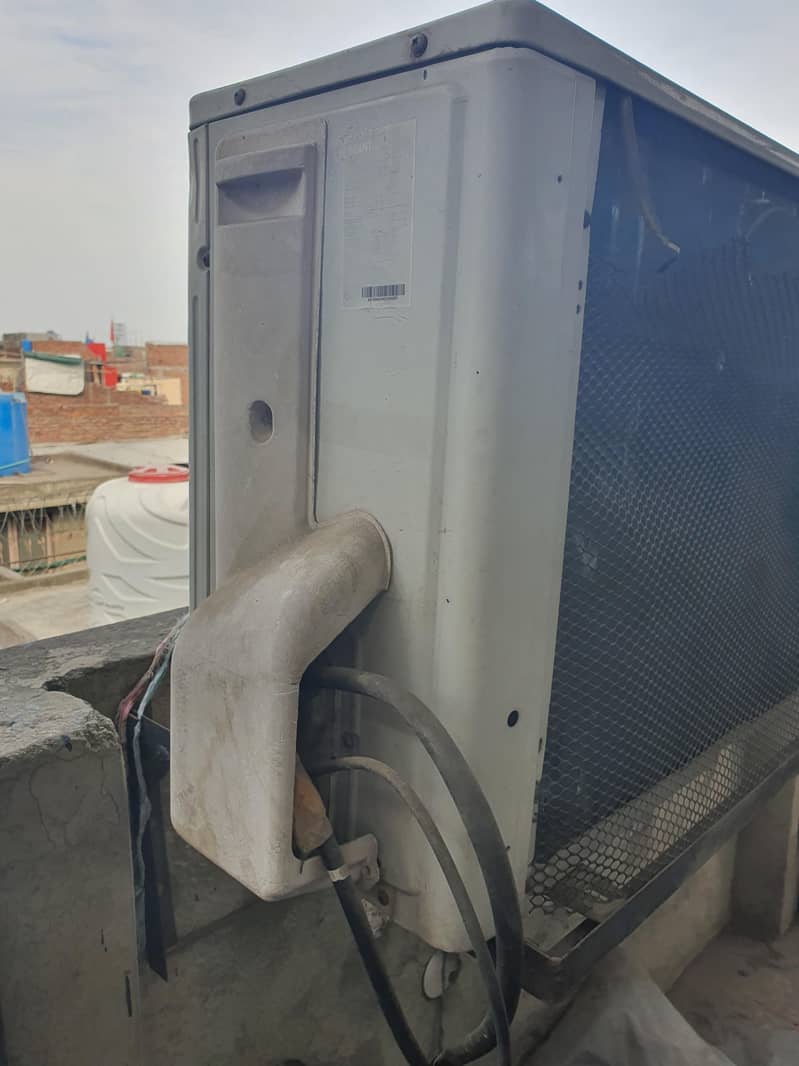 good condition   0323-7262526 9