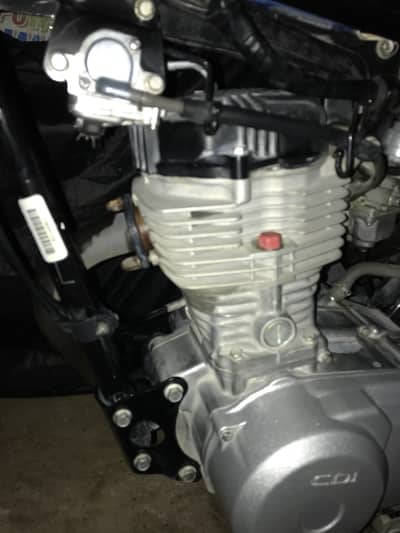 Honda cg125 2025 feb ki gari ha first owner gari un touch ha