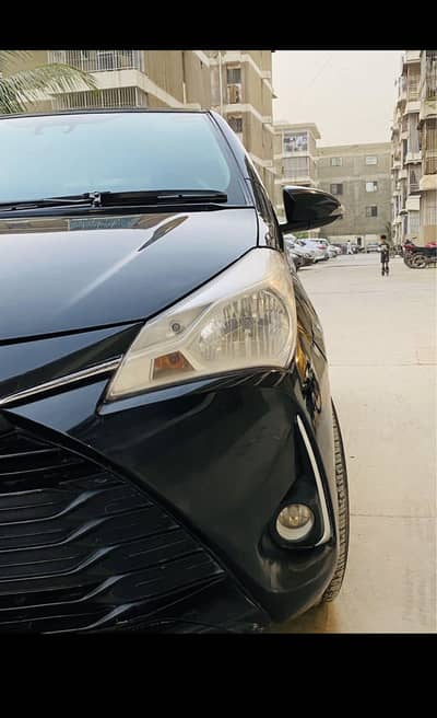 Toyota VITZ 2018 f safety (push start)