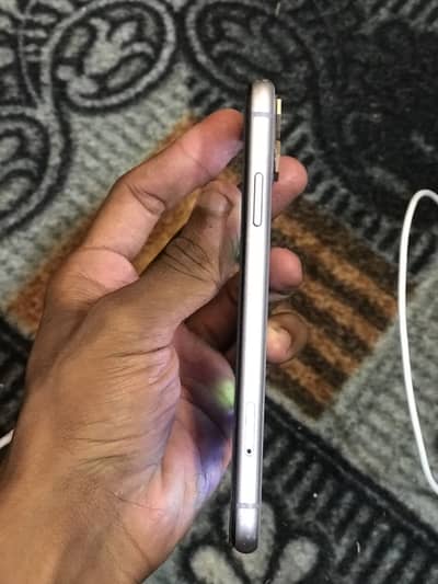 iphone 11 bypass64. gb/and oppo a57 -4/64 exchange possible