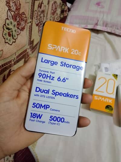 Tecno spark 20c 4+4/128 gb complete saman 10/10 new condition