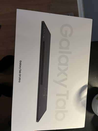 Samsung Galaxy Tab S9 Ultra 512GB – Very Good Condition + Keyboard &