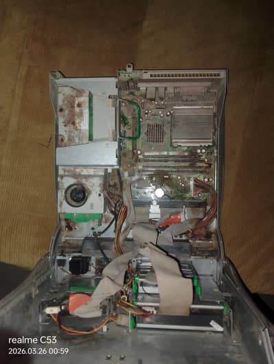 parts bhi mil sakte hen